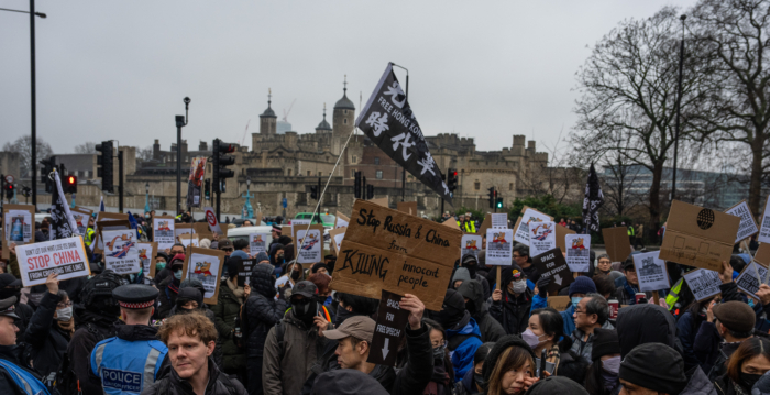 英国近30民间团体抗议中共建超级大使馆