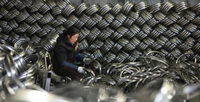 中共倾销过剩钢铁遭全球围堵 出口恐崩盘