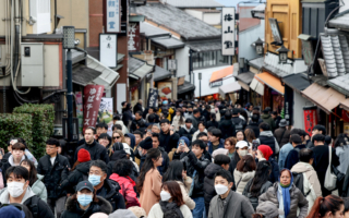 赴日中國遊客激增 現不文明及仇日言行