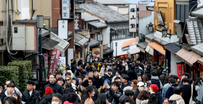 赴日中國遊客激增 現不文明及仇日言行 | 日本 | 大紀元