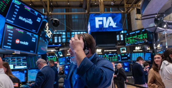 美股持续第四天下跌 川普和财长怎么看