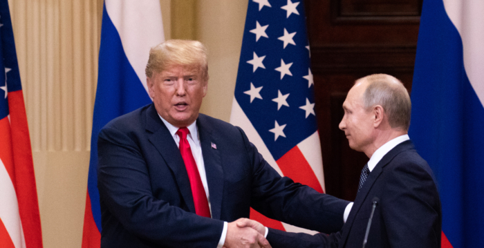 【名家专栏】中共为何惧美国“打俄罗斯牌”