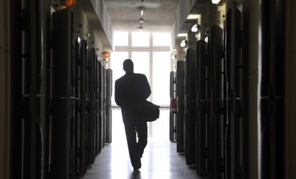 美情报机构：中共设局招募美官员