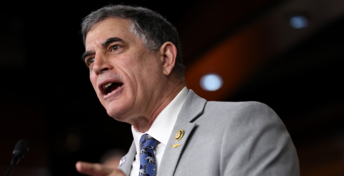 共和党提出弹劾另外两名阻挠川普的法官