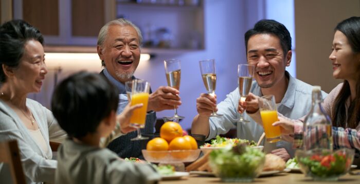 台湾名列东亚最幸福国家 一起吃饭是原因?