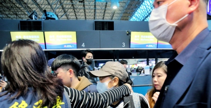 陆配“小微”涉武统言论 遭台移民署遣送离境