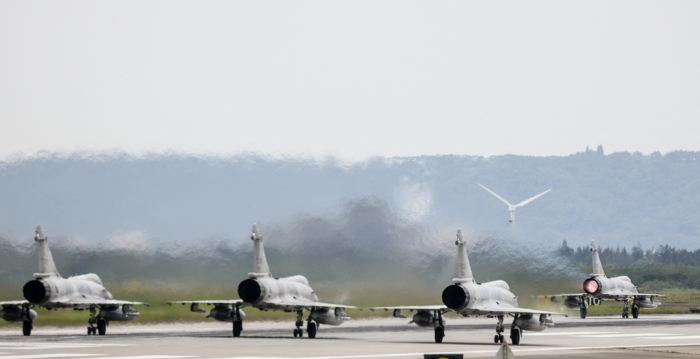 中共军演在国际谴责中草草收兵 台湾严阵以对