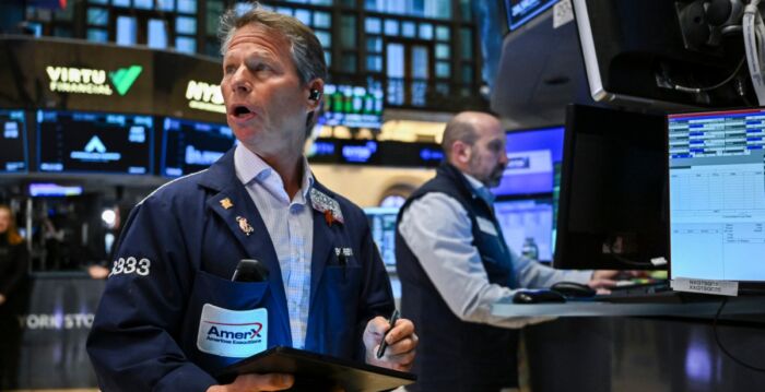 两大因素推动 美股开盘大涨 道指涨逾千点