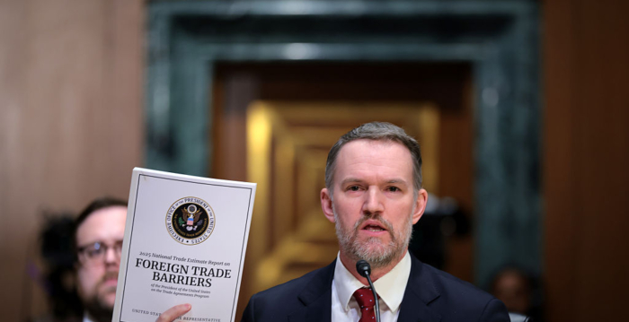 美贸易代表：未来协议更严 堵中共借道出口