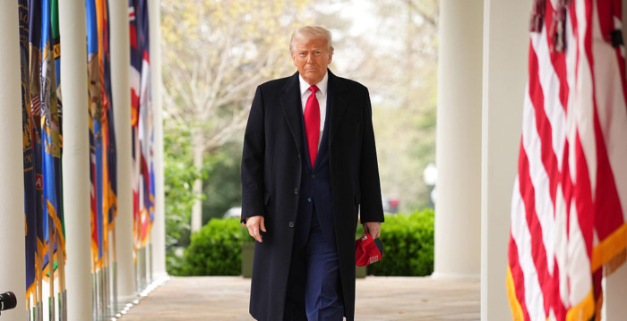 美国将对进口药品加征关税 让生产回流本土