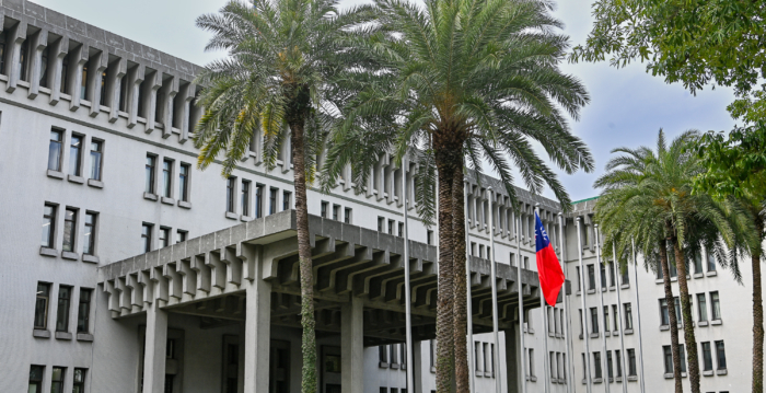 台湾驻处“撤旗事件” 比利时媒体揭中共打压