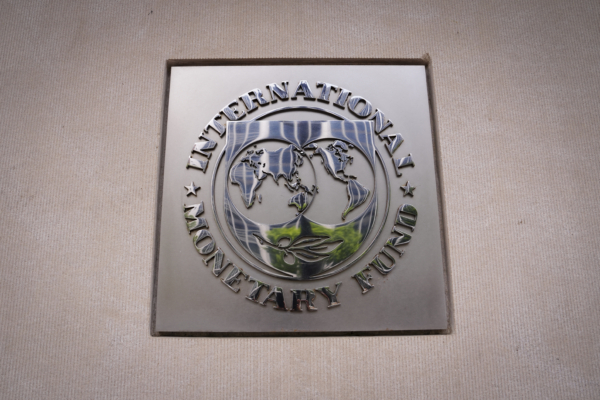 【直播】IMF经济学家就世界经济展望举行记者会