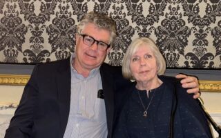 神韻展示堅持信仰的故事 公司老闆讚賞