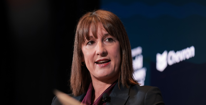 英加强保护企业 抵御中国廉价商品冲击