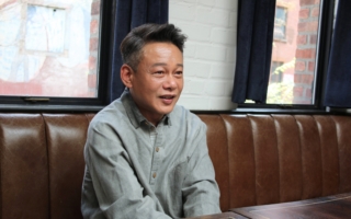 李康生出席纽约个展谈编导 盼仿效李安兼顾艺术与票房