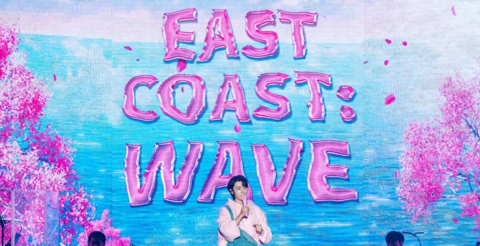 东海登台首办粉丝会 曝光SJ庆祝20周年新动向