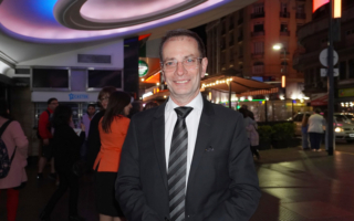 愉悅體驗神韻 工廠主管讚演出完美無瑕