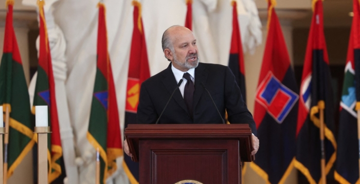 美商务部长：下个月将推出数十项贸易协议