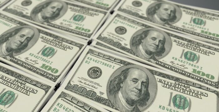 美警还失款5千美元 失主以为诈骗多次挂电话