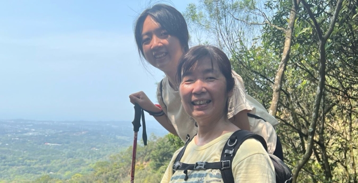 她的一次跌倒改变了一家人的命运