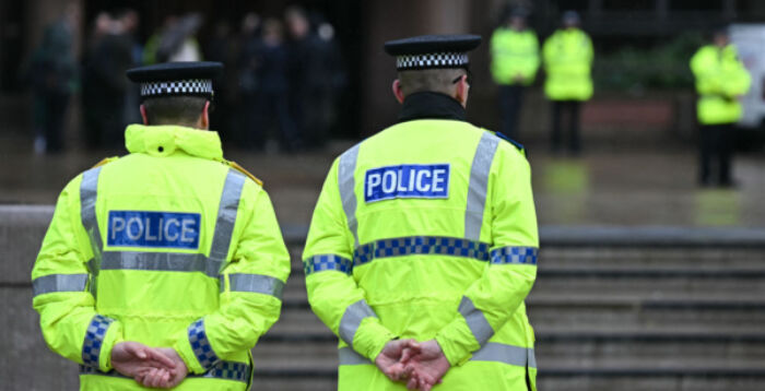 涉为中共从事间谍活动 三男子在英国被捕