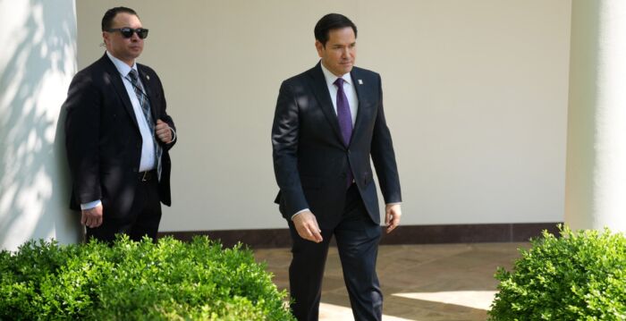 卢比奥谈美中贸易：两个问题要考虑