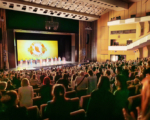 神韻捷克三次謝幕 名流：演出源於神歸於神