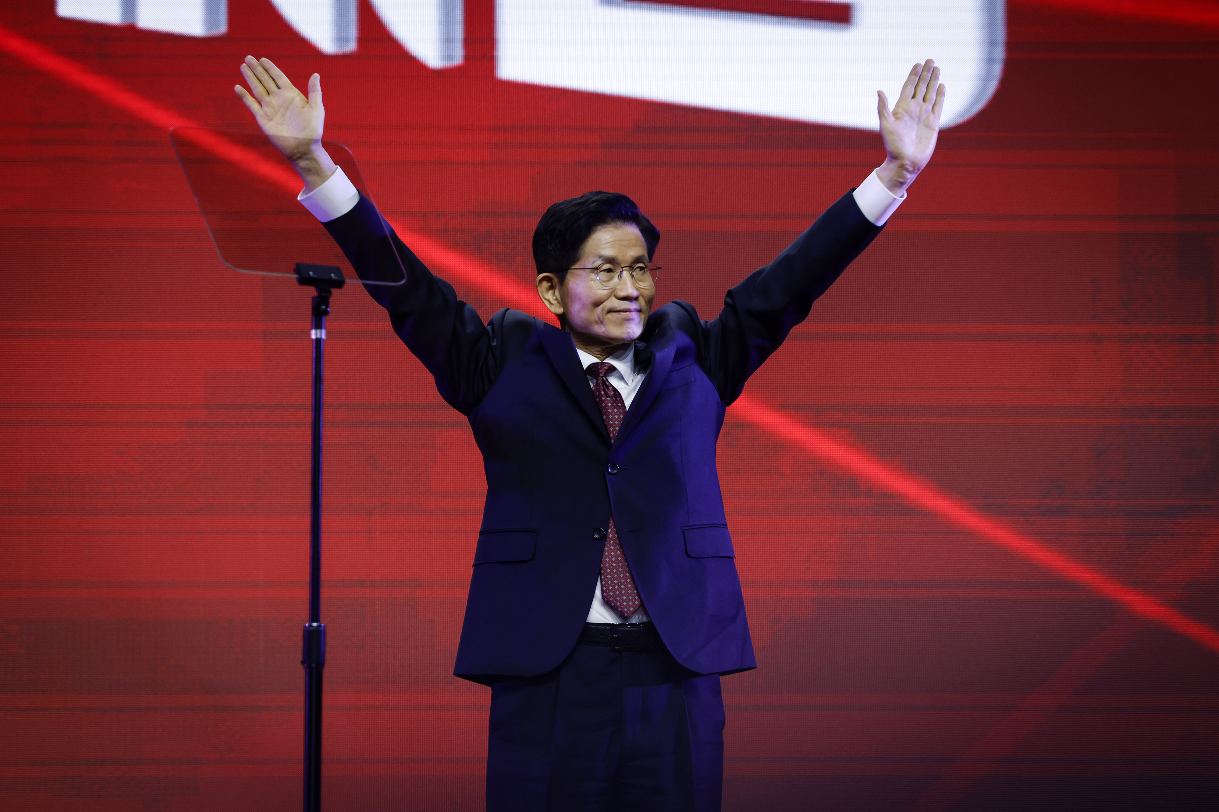 竞选韩国总统前劳动部长金文洙获执政党提名| 韩国选举| 韩国大选| 总统弹劾| 大纪元