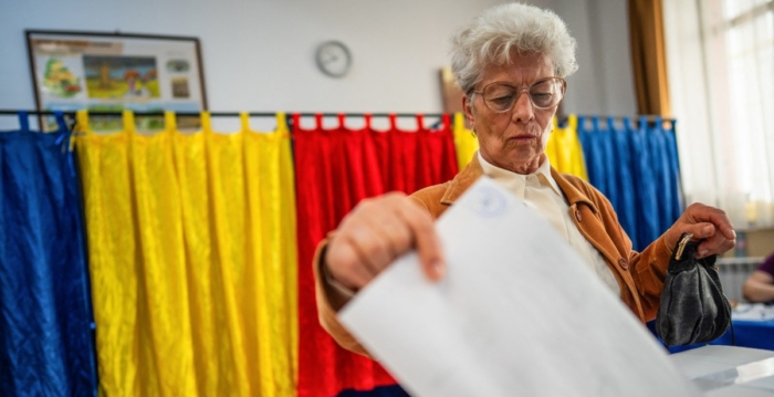 罗马尼亚总统大选登场 选举结果备受关注