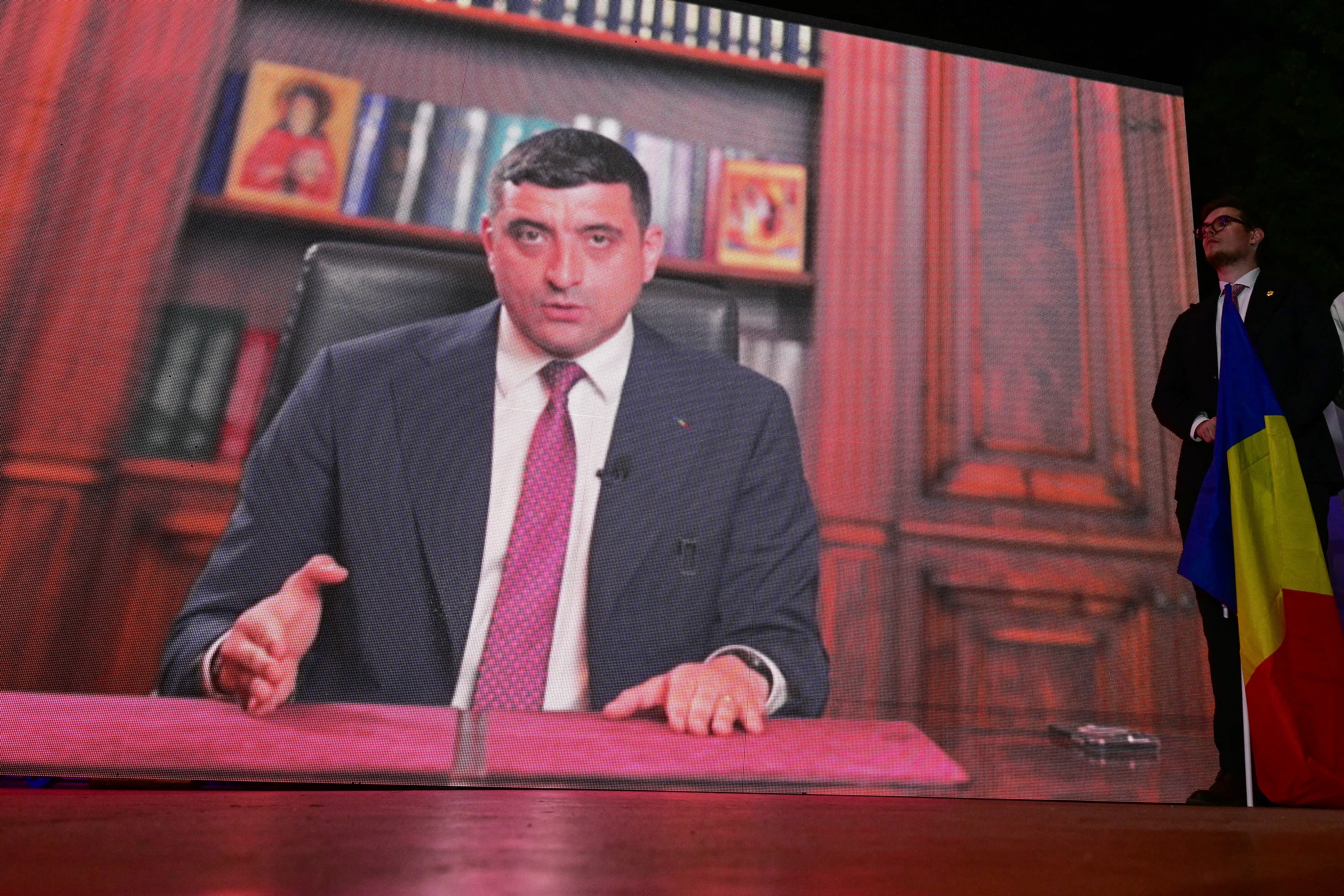 罗马尼亚总统重选右翼候选人首轮胜出| 罗马尼亚总统大选| 川普主义| 罗马尼亚重选| 大纪元