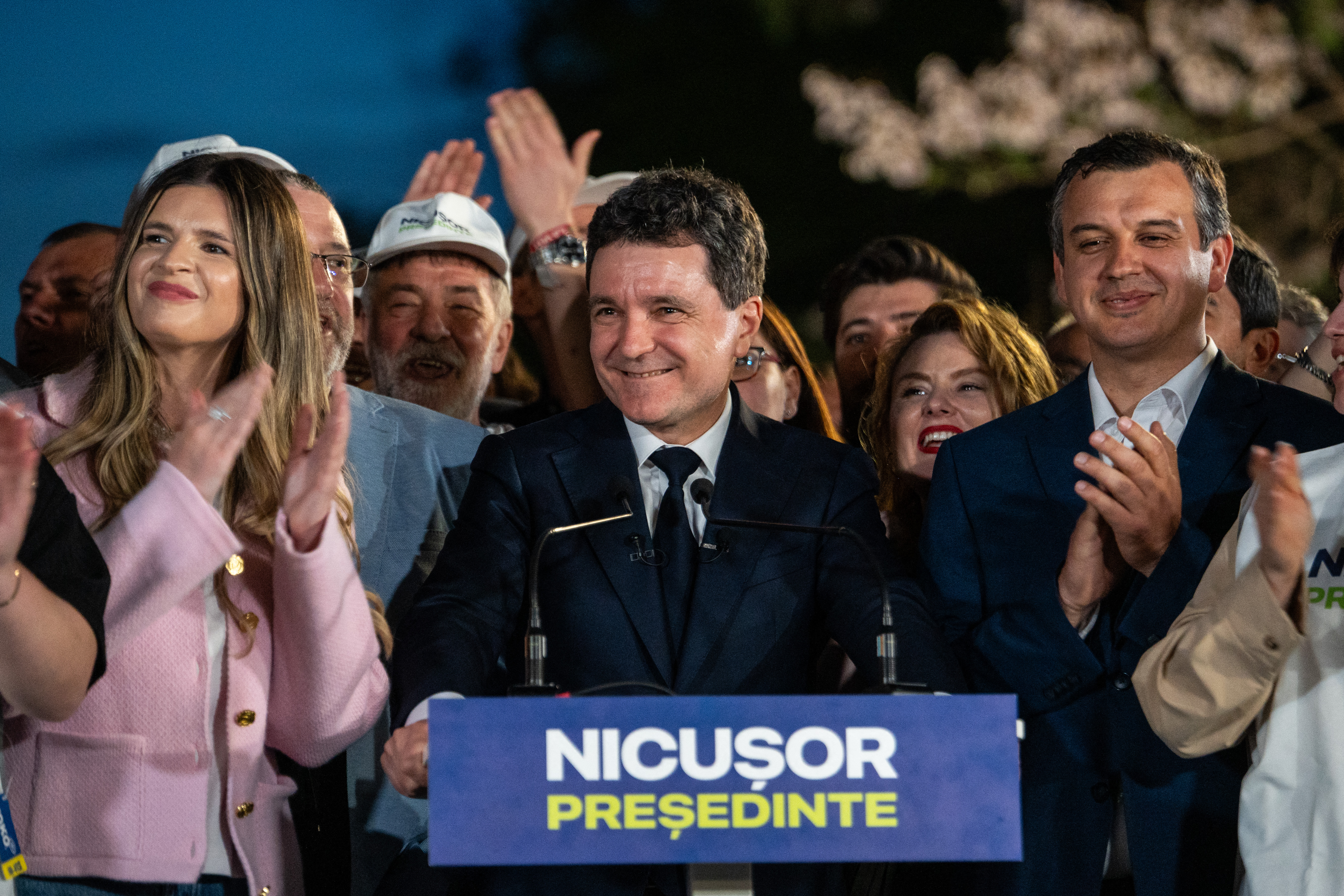 罗马尼亚总统重选右翼候选人首轮胜出| 罗马尼亚总统大选| 川普主义| 罗马尼亚重选| 大纪元