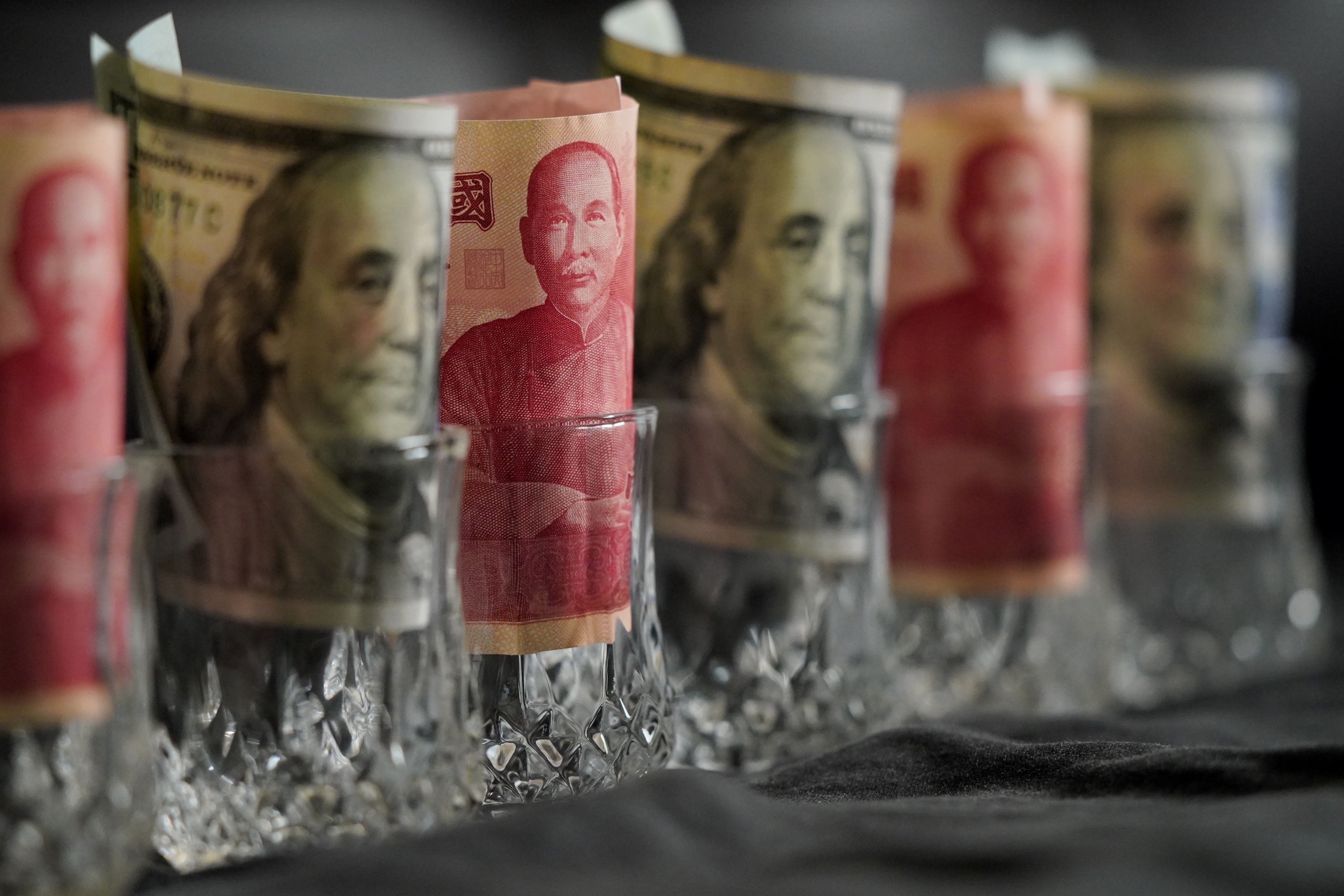 新台币强升冲击出口商获利| 升值| 台湾大纪元| 汇损| 大纪元