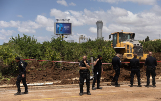 回应胡塞武装袭击机场 以色列空袭也门