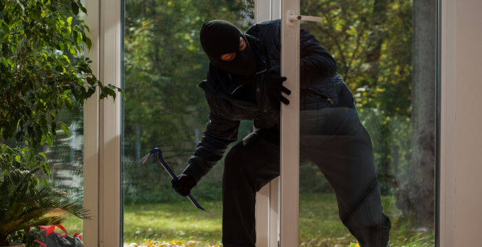 窃贼最可能从哪里闯入你家？ 答案令人意外