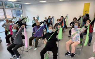 老年歧视 负面用语为正面6倍