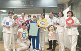 部苗医院欢庆护师节   暨50周年院庆