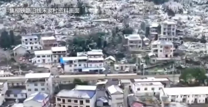 火车穿村已致18人死后 湖南又一人被撞身亡