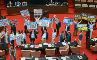 在野党联手 反废死公投案强势闯关