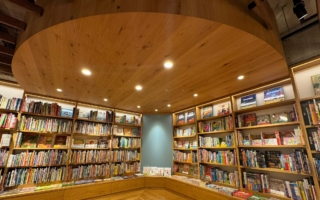 城市书香与分子美学  台中两家店铺的空间哲学