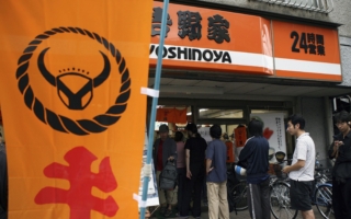 牛丼稳守 拉面突围 吉野家冲刺“全球最大”