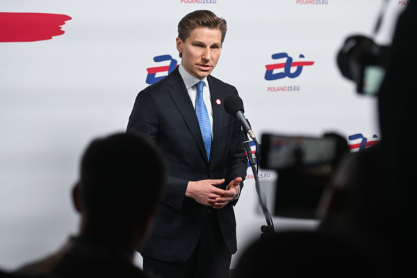 芬蘭將用凍結俄資產的收益 向烏克蘭提供彈藥