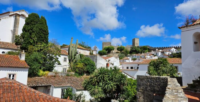 组图:欧洲中世纪古镇“婚礼之城”