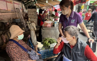 南势护理之家圆梦计划 助8旬奶奶逛市场访老友