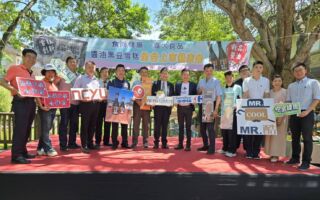 嘉大推出 全台首款大学联名雪糕 家乐福上市