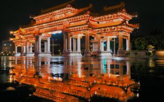 雨後的神光倒影 鏡頭下的土城聖母廟