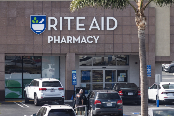 Rite Aid关闭所剩门市 药房出售给竞争对手