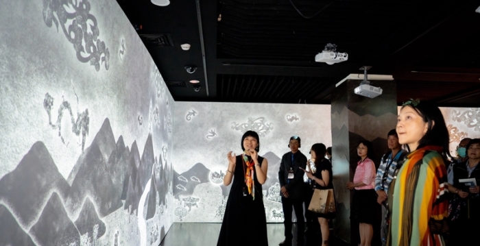 台湾故宫推出“众神降临”沉浸数位展