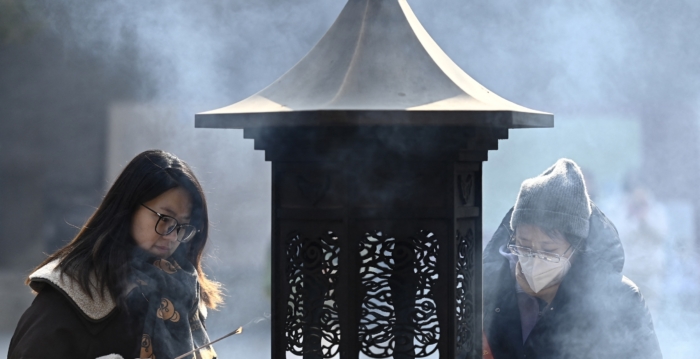 当寺庙成了披着“袈裟”的资本游戏