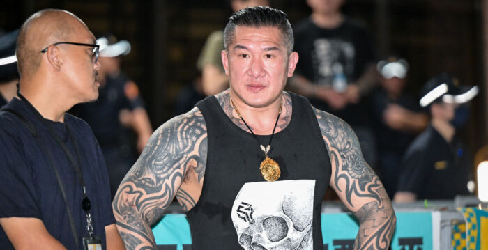 台湾亲共“馆长”大陆行遇挫 辱习言论被挖出