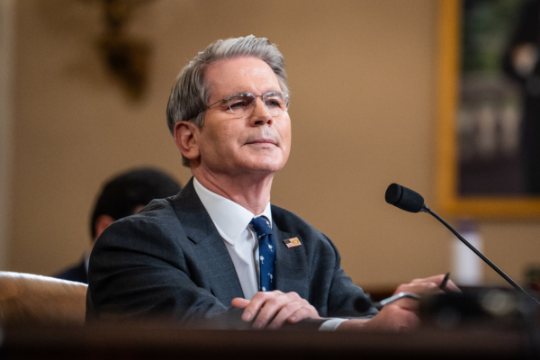 貝森特:週三或發放部分食品援助福利